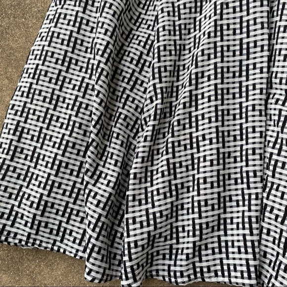 Gal Meets Glam Carson Dress - Picture 3 of 8